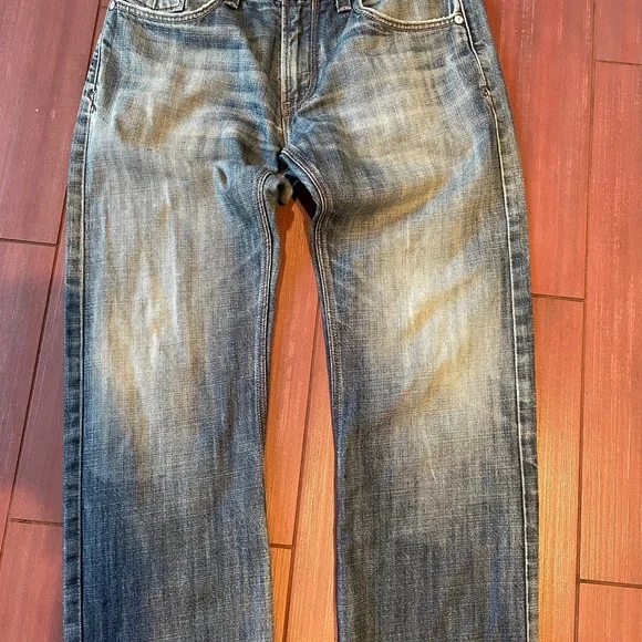 Levi's 514 Slim Straight jeans - Picture 4 of 11